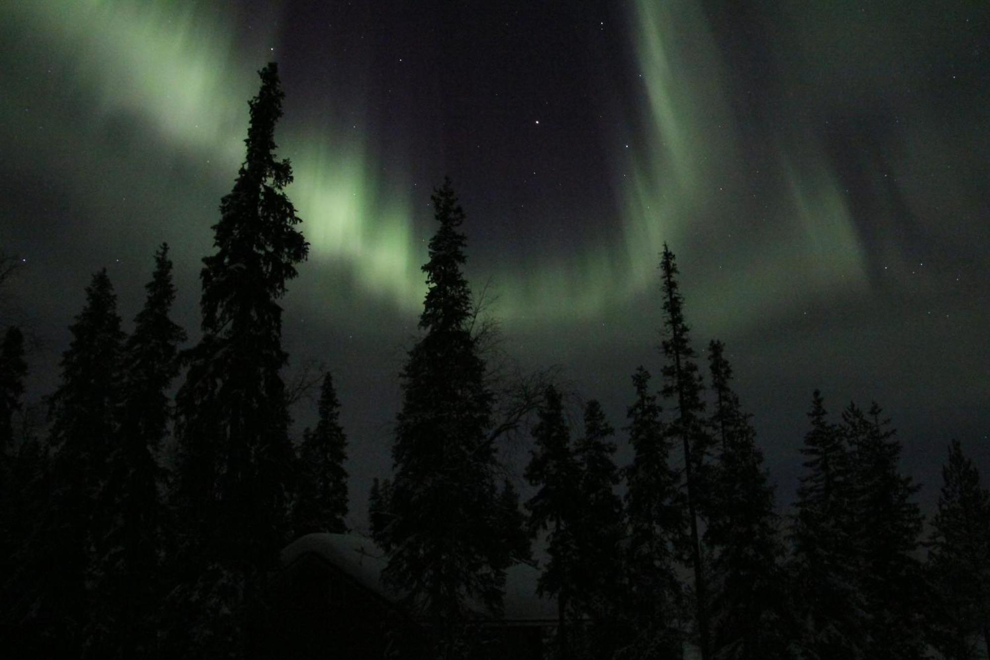 Hotel Napapiirin Jaervilomat Luukonniemi Esterno foto